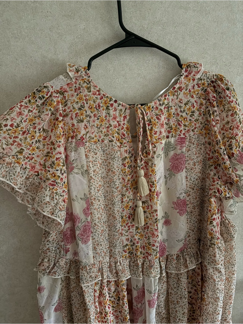 GIGIO Floral Ruffle Dress in Pink and Cream - Picture 4 of 4